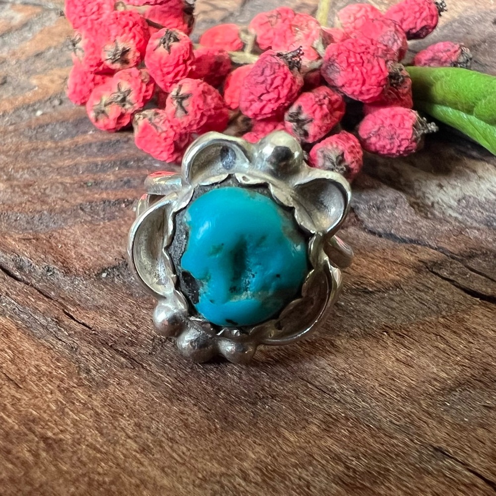 Navajo Native American Ring Blue Turquoise Pyrite Nugget Oval Shadow Box Flower